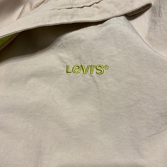 ❤️Levi’s Windbreaker❤️ - Picture 4 of 6